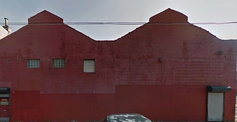 E Thompson Street