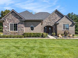1873 White Pine Way, Oxford Township, MI 48371