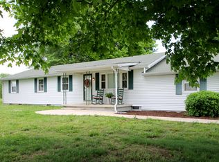 1606 Oak Hill Rd, Manchester, TN 37355