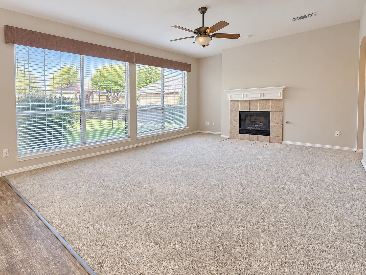 4 bed, 2253 sqft, $2,400 — Photo 4