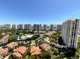 1000 W Island Blvd APT 2707, Aventura, FL 33160