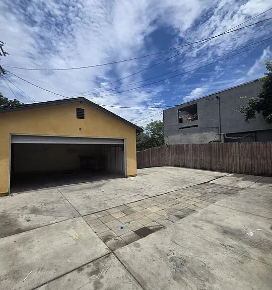8822 Orchard Ave — Photo 2