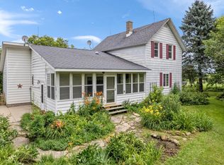 32653 Stinson Ridge Rd, Houston, MN 55943