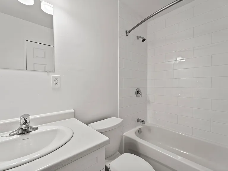 50 Merritt Ave — Photo 12