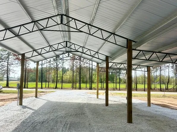 138 Vann Dr, Wewahitchka, FL 32465