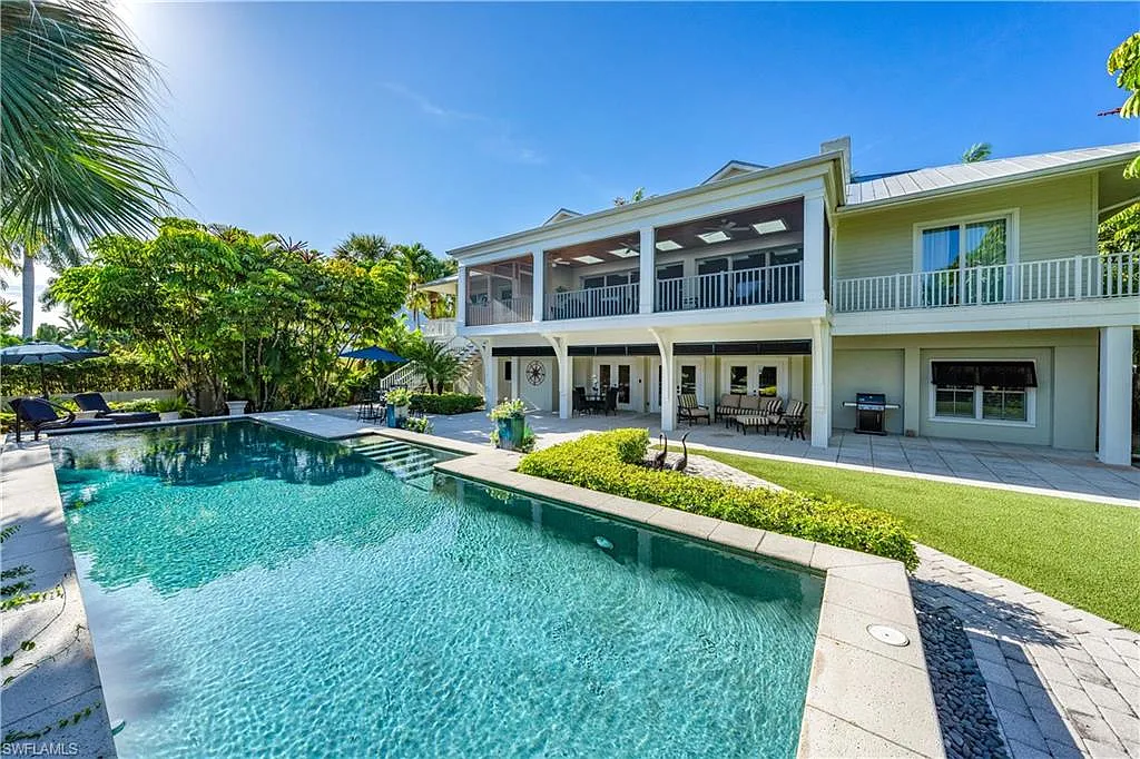 5 bed, 4.5 bath, 4585 sqft, $55,000 — Photo 1