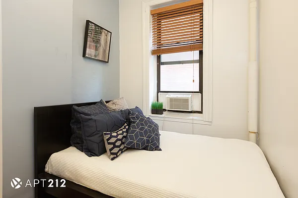 Rented by APT212 INC | media 12