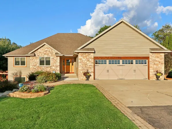 8062 Dairy Ridge Rd, Verona, WI 53593