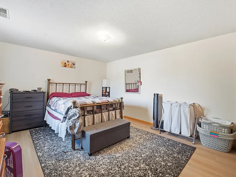 Campus Court Condos — Photo 6