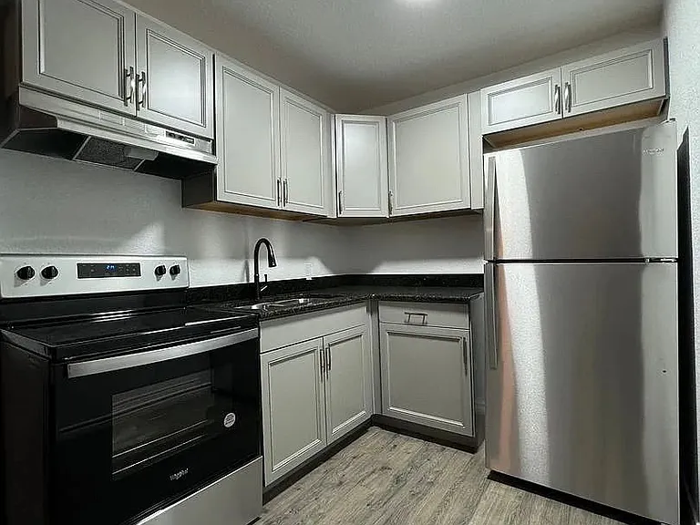 515 Bremser Ave #1 — Photo 3