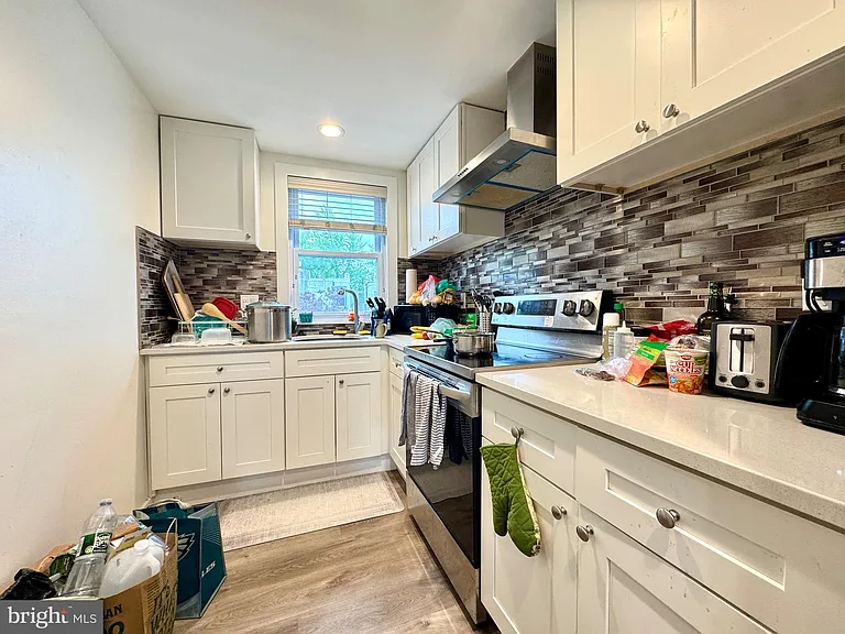 2226 Fairmount Ave #3 — Photo 6