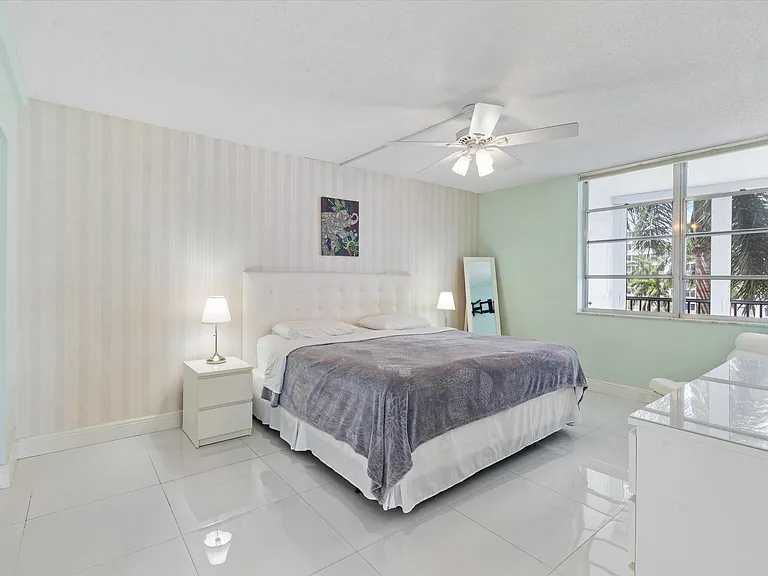 3300 S Ocean Blvd #617C — Photo 15