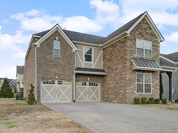 501 Lingering Way, Hendersonville, TN 37075