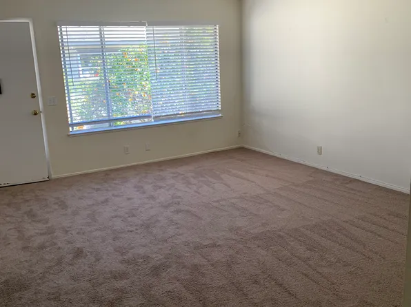 7540 Cathedral Oaks Rd APT 9, Goleta, CA 93117