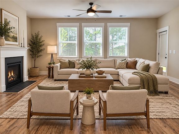 3rd image of 112 Tiger Lily Dr