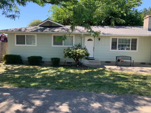 2701 N Keene Way Dr, Medford, OR 97504