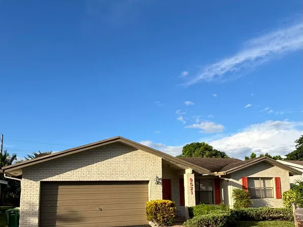 9521 NW 83rd Street, Tamarac, FL 33321