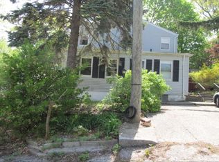 29 Dandelion Rd, Rocky Point, NY 11778