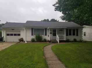 401 Brightwood Dr, Frankfort, IN 46041
