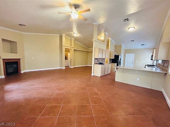 5th image of 1700 Taraway Dr