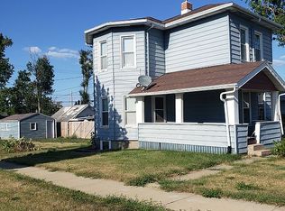 1148 16th Ave SW, Cedar Rapids, IA 52404