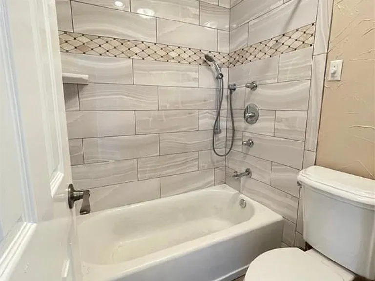 4101 Nightfall Dr — Photo 9