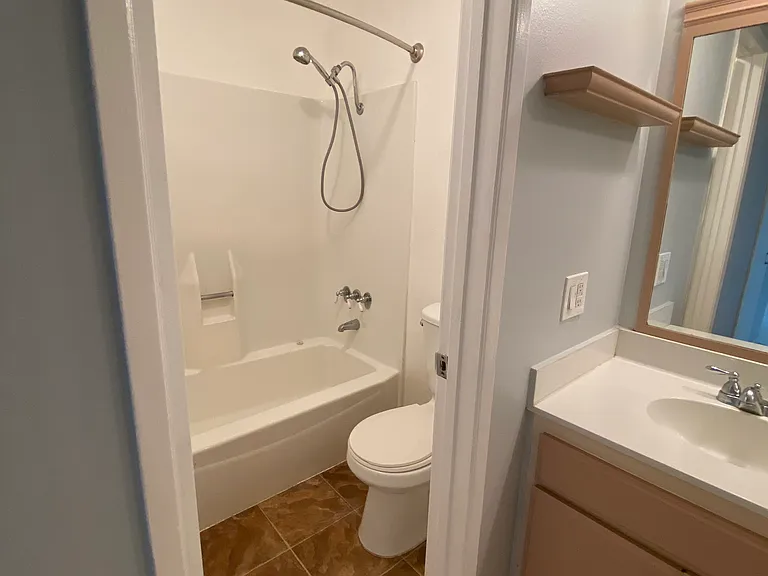 15425 Sherman Way #355 — Photo 7