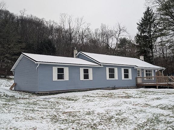 3rd image of 2911 Renovo Rd