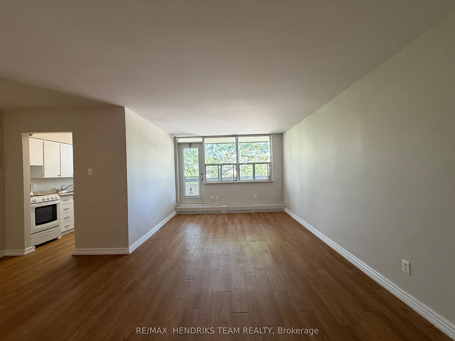 2 bed, $1,795 — Photo 4