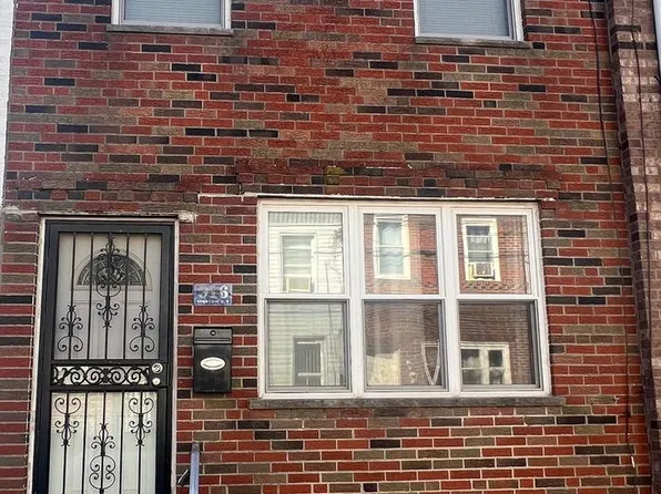 916 Winton St, Philadelphia, PA 19148