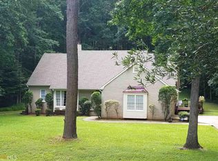 215 Deer Forest Rd, Fayetteville, GA 30214