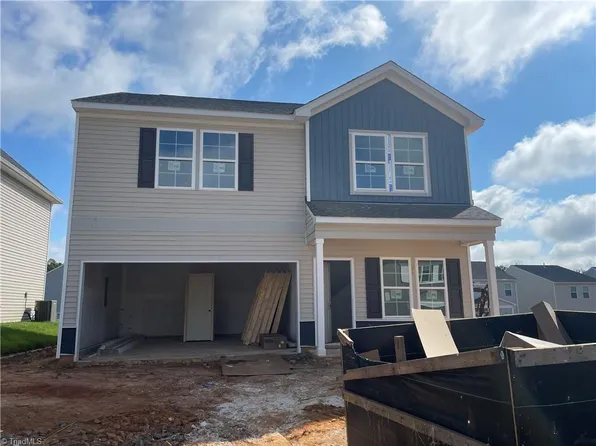 2267 Beechwood View Dr, Winston Salem, NC 27106