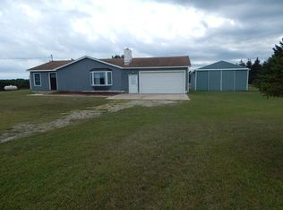 914 E Fowler Rd, Harrisville, MI 48740