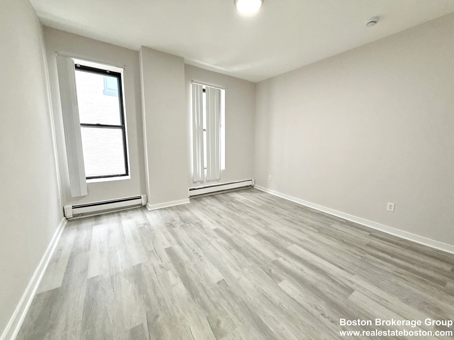 1 bed, 1.0 bath, $2,000 — Photo 4