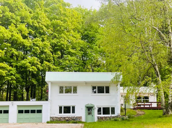 8758 Eight Mile Rd, Kaleva, MI 49645