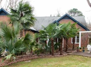 4009 Castle Ct, Raleigh, NC 27613