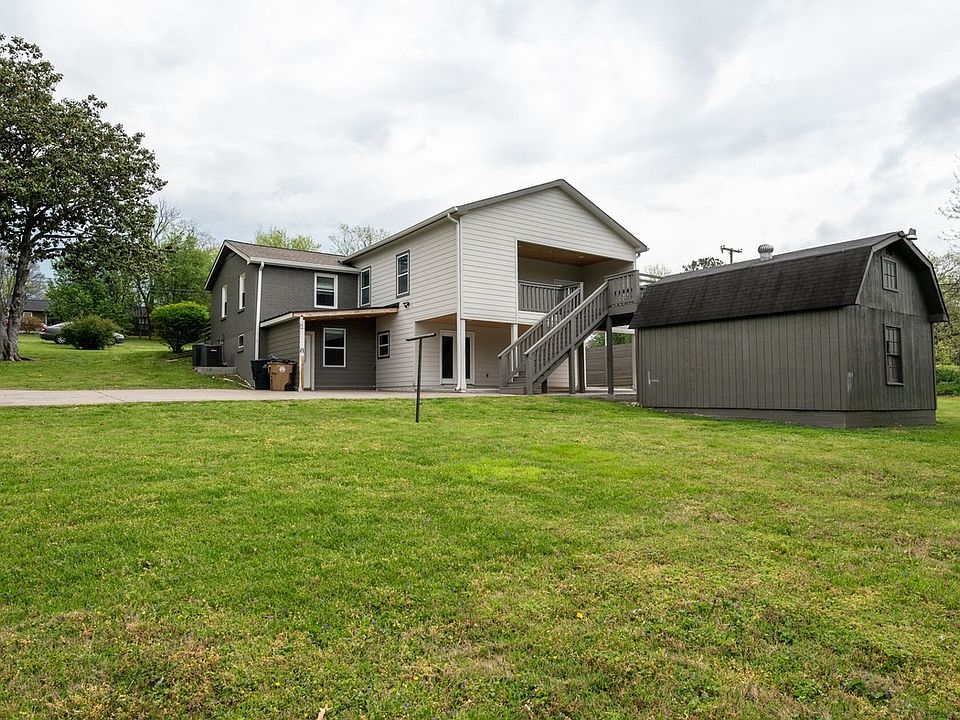 1st image of 504 Vinson Dr