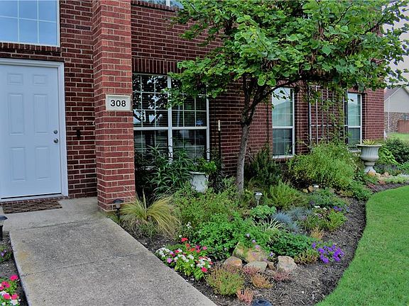 3rd image of 308 Terrace Dr