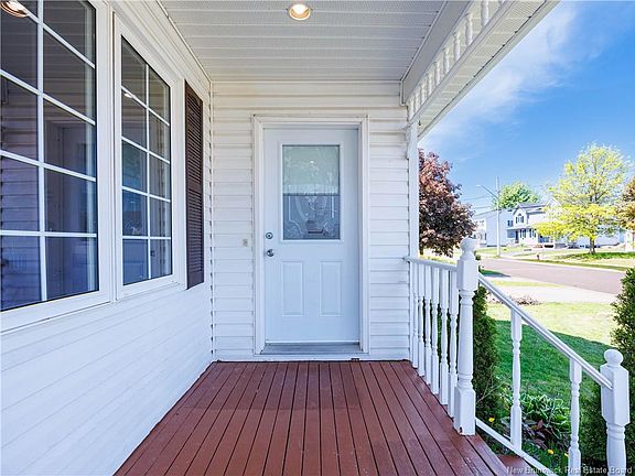 3rd image of 72 Martindale Dr