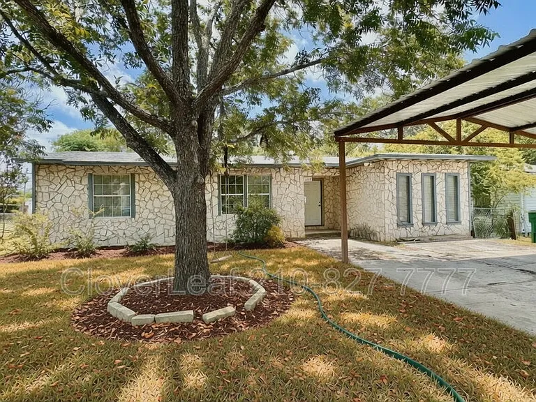 214 Basswood Dr — Photo 1