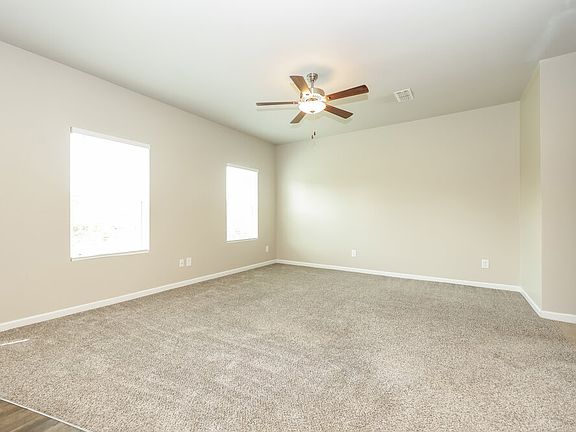 4th image of 2220 Lismore Dr