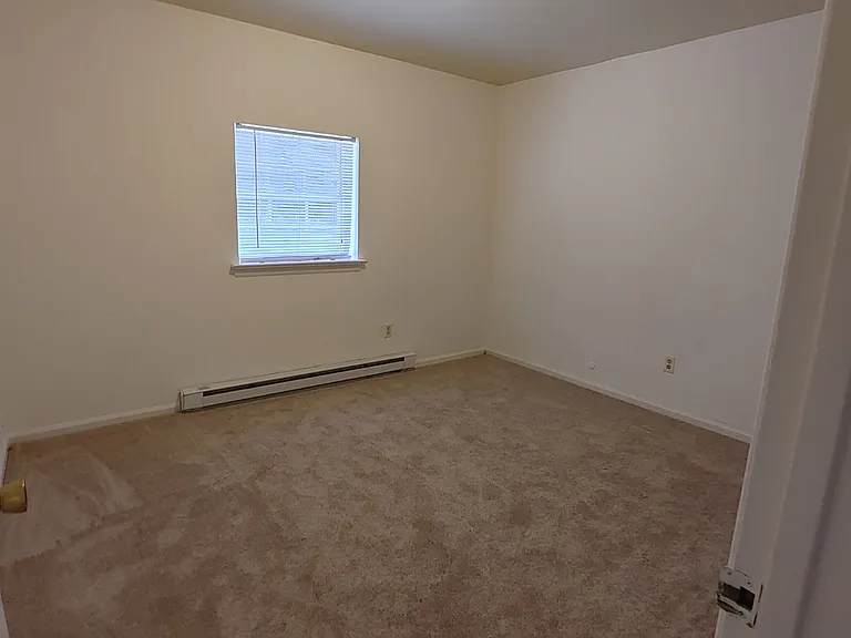 11 - Bedroom 02