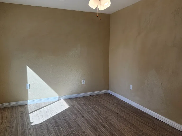 6732 Troost Ave — Photo 7