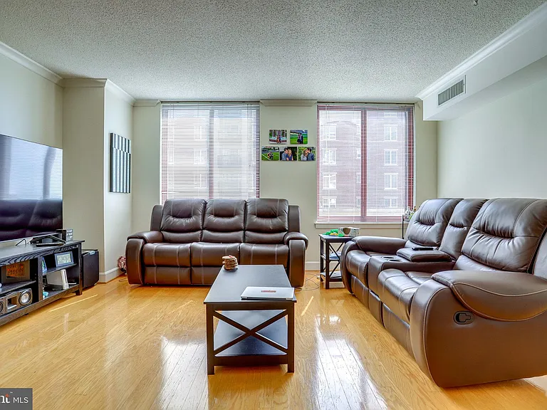 1205 Garfield St #501 — Photo 5