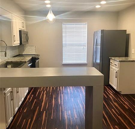 4th image of 1362 S 12th St #12