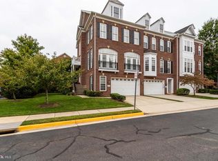 4372 Patriot Park Ct, Fairfax, VA 22030