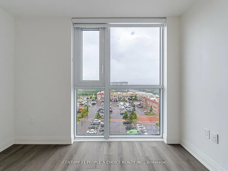 509 Dundas St W #711 — Photo 12