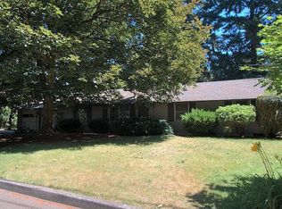 19010 SW Longfellow Ave, Lake Oswego, OR 97035