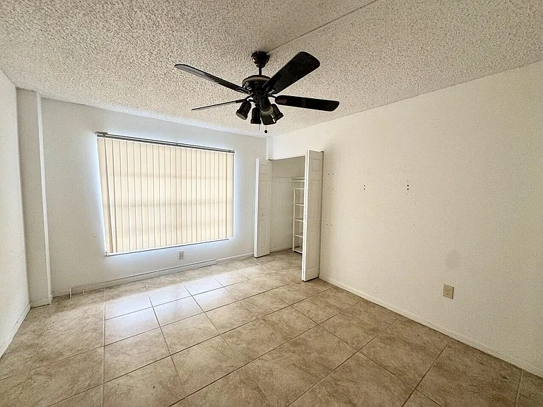 801 W Oakland Park Blvd #C1 — Photo 7