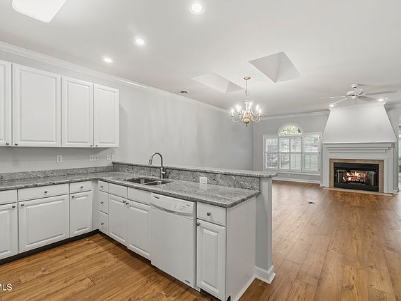 3rd image of 1842 Cottage Dr #17